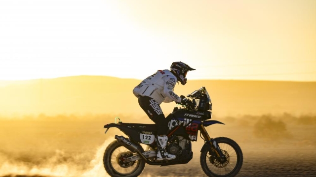 L'Aprilia Tuareg 660 in azione in gara nel desero