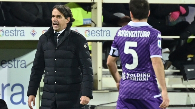 Foto Massimo Paolone/LaPresse 28 Gennaio 2024 - Firenze, Italia - sport, calcio - Fiorentina vs Inter - Campionato italiano di calcio Serie A TIM 2023/2024 - Stadio Artemio Franchi. Nella foto: Simone Inzaghi (FC Internazionale Milano)   January 28, 2024 Florence, Italy - sport, calcio - Fiorentina vs Inter - Italian Serie A Football Championship 2023/2024 - Artemio Franchi Stadium. In the pic: Simone Inzaghi (FC Internazionale Milano)