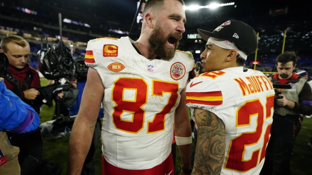 epa11111806 Kansas City Chiefs tight end Travis Kelce (C) celebrates with Kansas City Chiefs cornerback Trent McDuffie (R) after defeating the Baltimore Ravens during the AFC conference championship game between the Baltimore Ravens and the Kansas City Chiefs in Baltimore, Maryland, USA, 28 January 2024. The AFC conference championship Kansas City Chiefs will face the winner of the NFC conference championship game between the San Francisco 49ers and the Detroit Lions to advance to the Super Bowl LVIII in Las Vegas, Nevada, on 11 February 2024.  EPA/SHAWN THEW