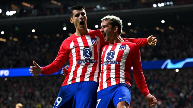 MADRID, SPAIN - NOVEMBER 07: Antoine Griezmann of Atletico Madrid celebrates with teammate Alvaro Morata after scoring the team's third goal during the UEFA Champions League match between Atletico Madrid and Celtic FC at Civitas Metropolitano Stadium on November 07, 2023 in Madrid, Spain. (Photo by David Ramos/Getty Images)