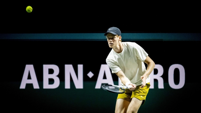 epa11139856 Italian player Jannik Sinner during training session in the run-up to the ABN AMRO tennis tournament at the Rotterdam Ahoy indoor arena, in Rotterdam, the Netherlands, 09 February 2024. The 2024 ABN AMRO Open will take place between 12 and 18 February 2024.  EPA/ROBIN UTRECHT