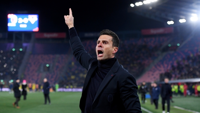 BOLOGNA, ITALY - FEBRUARY 23:  Thiago Motta, Head Coach of Bologna FC, celebrates following the team's victory in the Serie A TIM match between Bologna FC and Hellas Verona FC at Stadio Renato Dall'Ara on February 23, 2024 in Bologna, Italy. (Photo by Alessandro Sabattini/Getty Images)