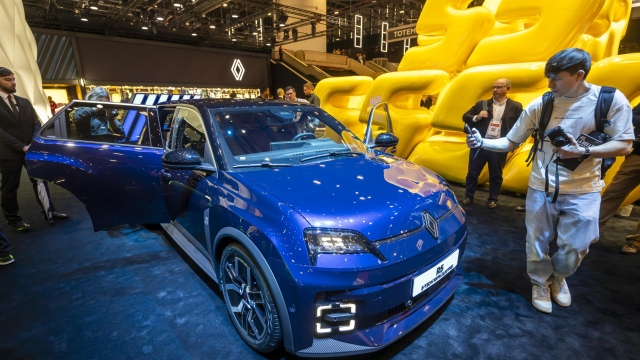 epa11182795 The new Renault R5 E-Tech electric model car is presented during media day of the 91st Geneva International Motor Show (GIMS) in Geneva, Switzerland, 26 February 2024. The motor show will open to the public from 27 February to 03 March.  EPA/MARTIAL TREZZINI
