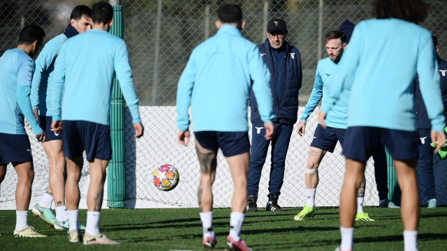 Lazio's Italian headcoach Maurizio Sarri leads a training session on the eve of the UEFA Champions League last 16 first Leg football match between Lazio and Bayern Munich, on February 13, 2024 at Lazio's training center in Formello near Rome. (Photo by Filippo MONTEFORTE / AFP)