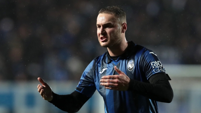 BERGAMO, ITALY - NOVEMBER 09: Teun Koopmeiners of Atalanta BC reacts during the UEFA Europa League 2023/24 match between Atalanta BC and SK Sturm Graz at Gewiss Stadium on November 09, 2023 in Bergamo, Italy. (Photo by Emilio Andreoli/Getty Images)