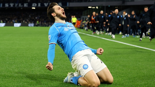 NAPLES, ITALY - MARCH 03: Khvicha Kvaratskhelia of SSC Napoli celebrates scoring his team's first goal during the Serie A TIM match between SSC Napoli and Juventus at Stadio Diego Armando Maradona on March 03, 2024 in Naples, Italy. (Photo by Francesco Pecoraro/Getty Images)