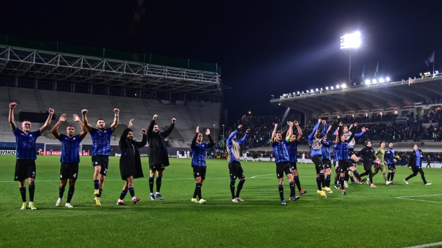 Atalanta's players celebrate the victory at the end of the UEFA Europa League round of 16 second leg soccer match between Atalanta BC and Sporting Clube de Portugal, at Bergamo Stadium in Bergamo, Italy, 14 March 2024. ANSA/MICHELE MARAVIGLIA