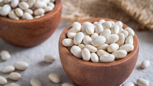 White bean in wooden bowl