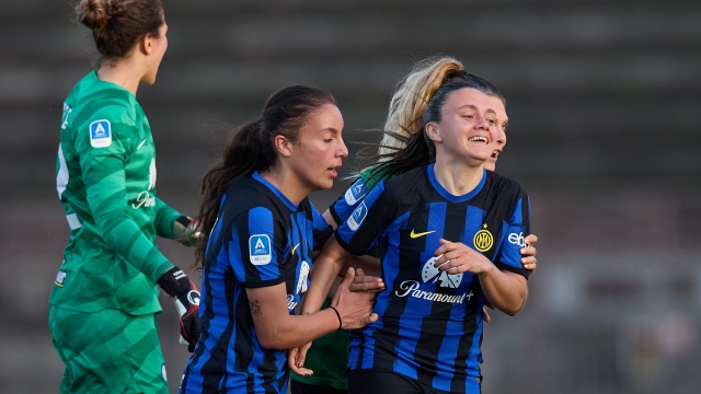 MILAN, ITALY - MARCH 17: Annamaria Serturini of FC Internazionale celebrates after scoring her team's third goal during the Serie A Women playoff match between FC Internazionale and Juventus at Arena Civica Gianni Brera on March 17, 2024 in Milan, Italy.  (Photo by Francesco Scaccianoce - Inter/Inter via Getty Images)