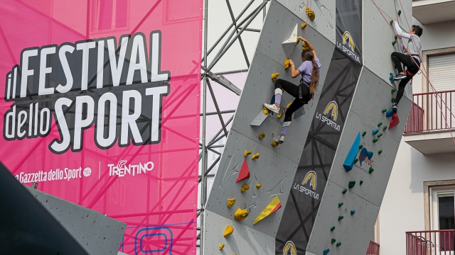 Foto Enrico Pretto/LaPresse
14 Ottobre 2023 Trento, Italia 
Cronaca
Campi festival dello sport colore
arrampicata