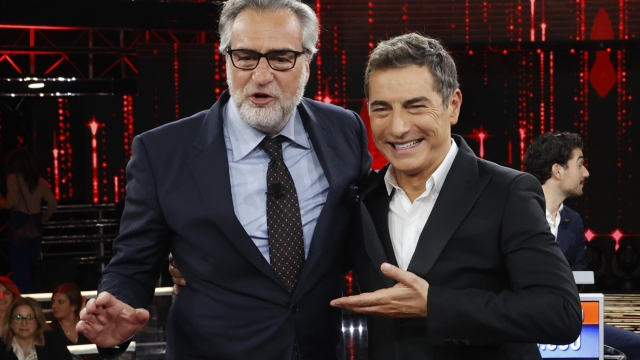 Max Tortora e Marco Liorni durante il programma televisivo in onda su Rai Uno Leredità - Viva la Rai, Roma 15 marzo 2024. ANSA/FABIO FRUSTACI