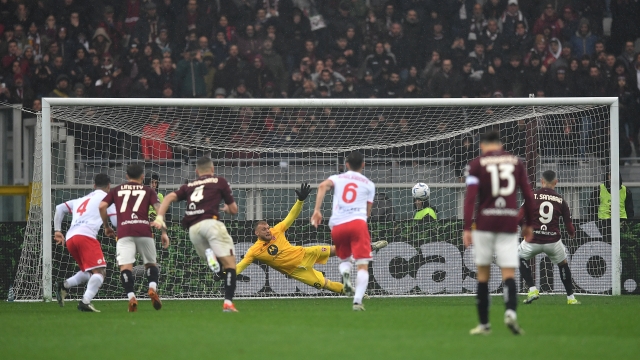 TURIN, ITALY - MARCH 30:  Antonio Sanabria of Torino FC scores his goal from the penalty spot during the Serie A TIM match between Torino FC and AC Monza at Stadio Olimpico di Torino on March 30, 2024 in Turin, Italy.  (Photo by Valerio Pennicino/Getty Images)