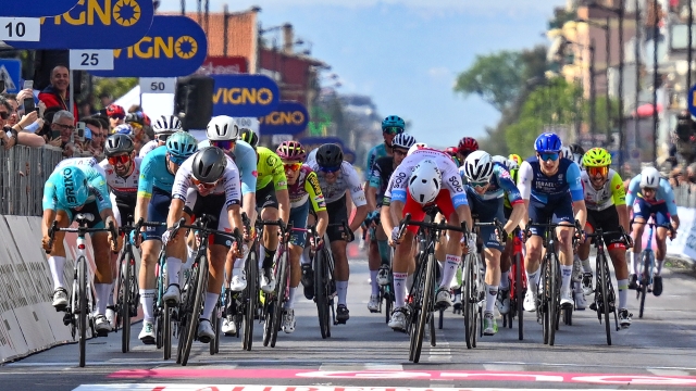 Il Giro d’Abruzzo 2024 - 6th Edition - 1st stage - Vasto - Pescara 161 km - 09/04/2024 - Sprint - Enrico Zanoncello (ITA - VF Group - Bardiani CSF - Faizane') - Matteo Malucelli (ITA - JCL Team UKYO) - Manuel Penalver (ESP - Team Polti Kometa) - photo Ivan Benedetto/SprintCyclingAgency©2024