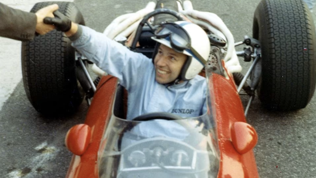 John Surtees al volante della 158 F1 nel 1964. Ferrari
