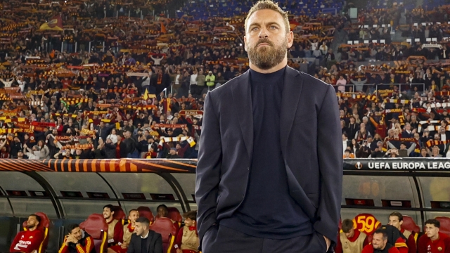 AS Roma's head coach Daniele De Rossi during the UEFA Europa League semifinals, 1st leg soccer match between AS Roma and Bayer 04 Leverkusen at the Olimpico stadium in Rome, Italy 2 May 2024. ANSA/FABIO FRUSTACI