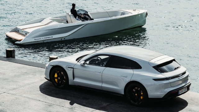 Lamborghini, Maserati, Porsche: la sfida sull'acqua