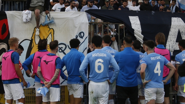Lazio' Team disappointed in front supporters after the Serie A soccer match between Monza  and Lazio  at the  Stadio U-Power Stadium  in  Monza  Brianza Sunday, May 04, 2024. Sport - Soccer . (Alberto Mariani/LaPresse)