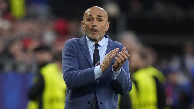 Italy's head coach Luciano Spalletti gestures during a Group B match between Italy and Albania at the Euro 2024 soccer tournament in Dortmund, Germany, Saturday, June 15, 2024. (AP Photo/Alessandra Tarantino)