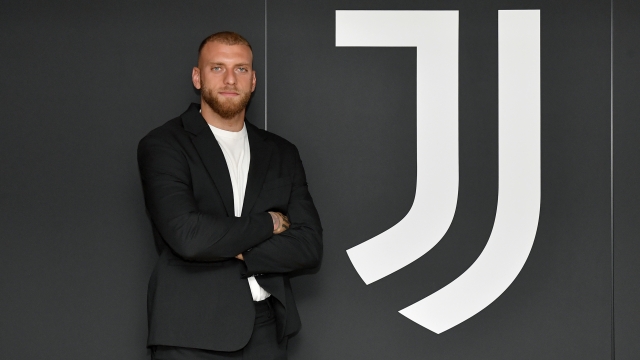 TURIN, ITALY - JULY 05: New signing Michele Di Gregorio poses at Continassa Headquarters on July 05, 2024 in Turin, Italy. (Photo by Filippo Alfero - Juventus FC/Juventus FC via Getty Images)