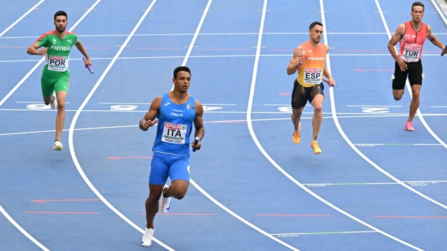 Italian Lorenzo Simonelli during 4x100 Rely Men qualification on occasion of European Athletics Championship, 6 at Oimpico Stadium in Rome, 11 June 2024. ANSA/CLAUDIO PERI