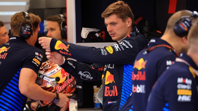 epa11489200 Red Bull Racing driver Max Verstappen of Netherlands prepares ahead of the qualifying for the Formula One Hungarian Grand Prix at the Hungaroring circuit, in Mogyorod, near Budapest, 20 July 2024.  EPA/MARTIN DIVISEK / POOL