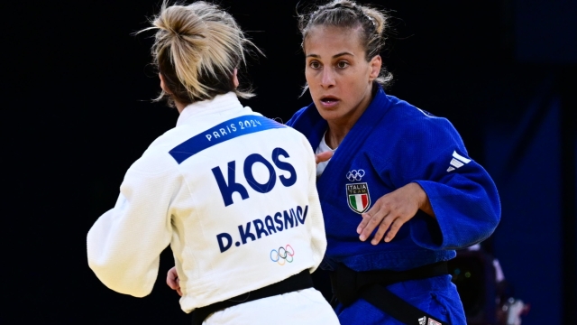 Si ferma la corsa all'oro del judo per Odette Giuffrida ai Giochi di Parigi. L'azzurra è stata battuta ai quarti dalla kosovara Distria Krasniqi e ora affronterà nella finalina per il bronzo la brasiliana Larissa Pimenta, Parigi 28 luglio 2024. ANSA/CIRO FUSCO