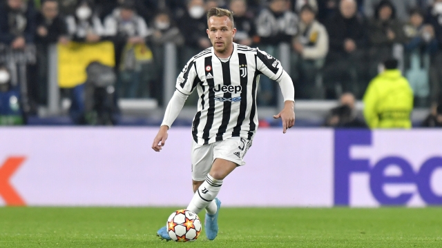 TURIN, ITALY - MARCH 16: Arthur Melo of Juventus controls the ball during the UEFA Champions League Round Of Sixteen Leg Two match between Juventus and Villarreal CF at Juventus Stadium on March 16, 2022 in Turin, Italy. (Photo by Filippo Alfero - Juventus FC/Juventus FC via Getty Images)