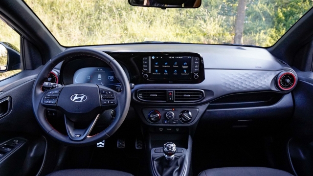 Hyundai i10 N Line 2024, infotainment