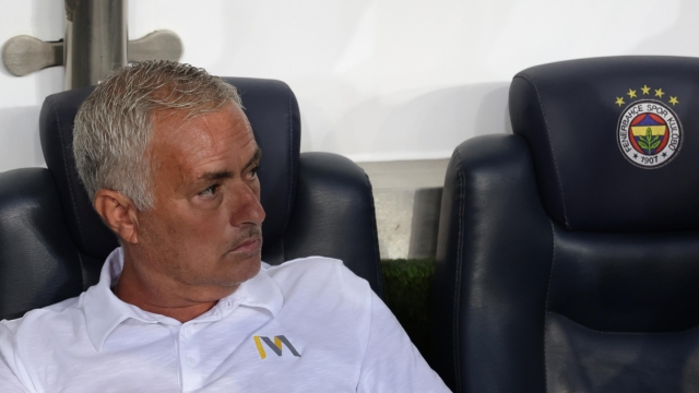 epa11547907 Fenerbahce's head coach Jose Mourinho looks on before the UEFA Champions League qualifying 3rd round second leg soccer match between Fenerbahce Istanbul and Lille OSC in Istanbul, Turkey, 13 August 2024.  EPA/ERDEM SAHIN