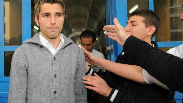 ©Andrea D'Errico/LaPresse
11-04-2008
Sport
Roma - Liceo Galilei
Premiazione striscioni "Saranno Tifosi"
nella foto: behrami