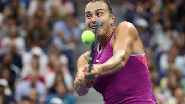 NEW YORK, NEW YORK - SEPTEMBER 07: Aryna Sabalenka of Belarus returns a shot against Jessica Pegula of the United States during their Women's Singles Final match on Day Thirteen of the 2024 US Open at USTA Billie Jean King National Tennis Center on September 07, 2024 in the Flushing neighborhood of the Queens borough of New York City.   Al Bello/Getty Images/AFP (Photo by AL BELLO / GETTY IMAGES NORTH AMERICA / Getty Images via AFP)