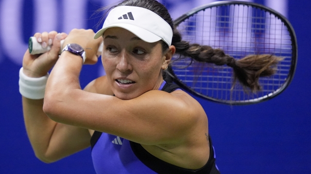 Jessica Pegula, of the United States, returns a shot to Aryna Sabalenka, of Belarus, during the women's singles final of the U.S. Open tennis championships, Saturday, Sept. 7, 2024, in New York. (AP Photo/Julia Nikhinson)