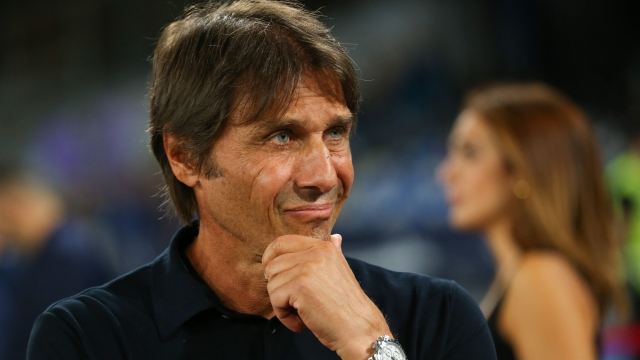 Napoli's Italian head coach Antonio Conte looks on during the Italian Serie A football match SSC Napoli against Bologna FC 1909, at the Diego Armando Maradona Stadium in Naples on August 25, 2024. (Photo by CARLO HERMANN / AFP)