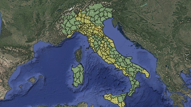 Meteo, inizio di settimana all'insegna della pioggia: allerta gialla in gran parte d'Italia