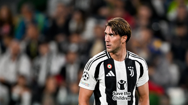 TURIN, ITALY - SEPTEMBER 17: Dusan Vlahovic of Juventus looks on during the UEFA Champions League 2024/25 League Phase MD1 match between Juventus and PSV Eindhoven at Juventus Stadium on September 17, 2024 in Turin, Italy. (Photo by Daniele Badolato - Juventus FC/Juventus FC via Getty Images)