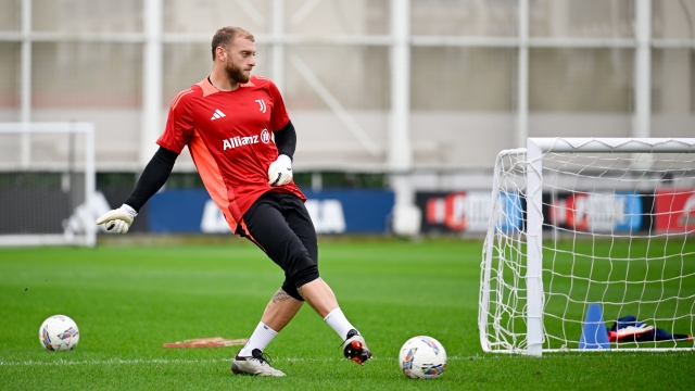 TURIN, ITALY - SEPTEMBER 24: Michele Di Gregorio of Juventus during a training session at JTC on September 24, 2024 in Turin, Italy.  (Photo by Daniele Badolato - Juventus FC/Juventus FC via Getty Images)