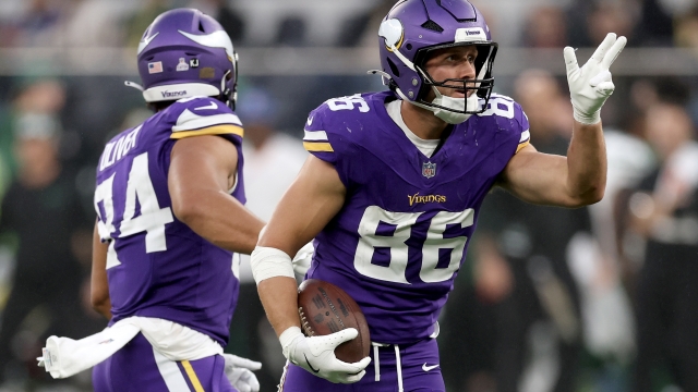 LONDON, ENGLAND - OCTOBER 06: Johnny Mundt of Minnesota Vikings reacts during the NFL match between New York Jets and Minnesota Vikings at Tottenham Hotspur Stadium on October 06, 2024 in London, England. (Photo by Julian Finney/Getty Images)