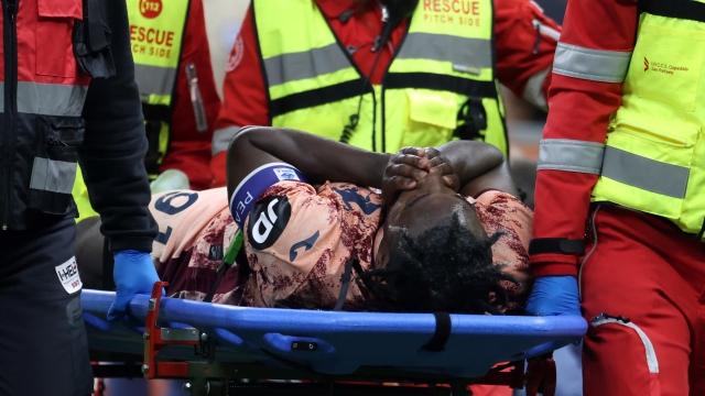 Torinos Duván Zapata  leaves the pitch during the Italian serie A soccer match between Fc Inter  and Torino  at  Giuseppe Meazza stadium in Milan, 5 October  2024. ANSA / MATTEO BAZZI