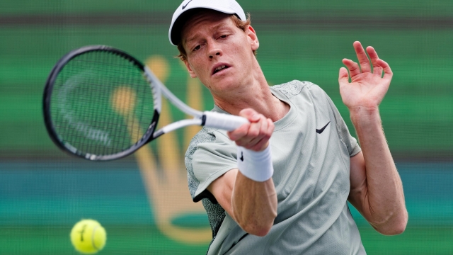 epaselect epa11651843 Jannik Sinner of Italy in action against Daniil Medvedev of Russia during their Men's Singles quarter-finals tennis match at the Shanghai Masters tennis tournament in Shanghai, China, 10 October 2024.  EPA/ALEX PLAVEVSKI