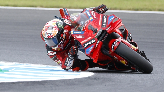 epa11644708 Ducati Lenovo rider Francesco Bagnaia of Italy in action during the MotoGP race of the Motorcycling Grand Prix of Japan in Motegi, north of Tokyo, Japan, 06 October 2024.  EPA/FRANCK ROBICHON