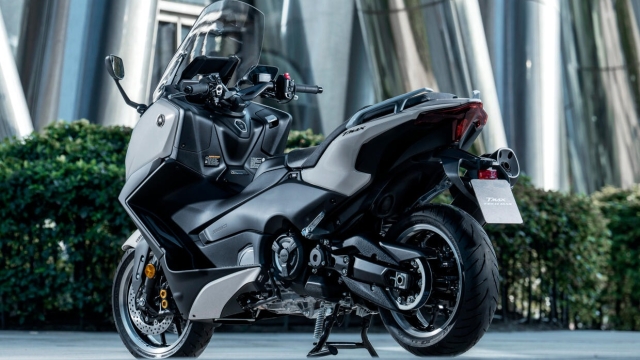 Yamaha Tmax 2025