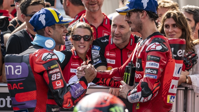 Francesco Bagnaia Jorge Martin si complimentano a vicenda Campionato del Mondo MotoGP 2024 MotoGP GP of Malesia 2024 Sepang, 03/11/2024 Foto : Alessandro Giberti / Ciamillo Castoria