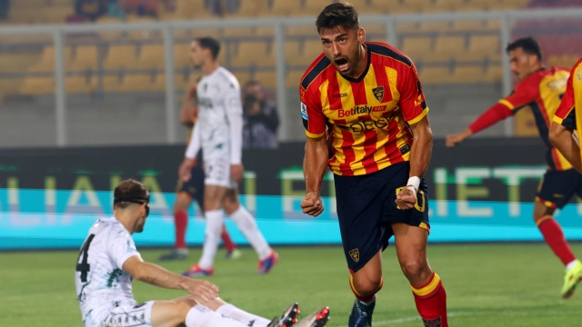 LECCE, ITALY - NOVEMBER 08: Santiago Pierotti of Lecce celebrates after scoring his team's equlizing goal during the Serie A match between Lecce and Empoli at Stadio Via del Mare on November 08, 2024 in Lecce, Italy. (Photo by Maurizio Lagana/Getty Images)