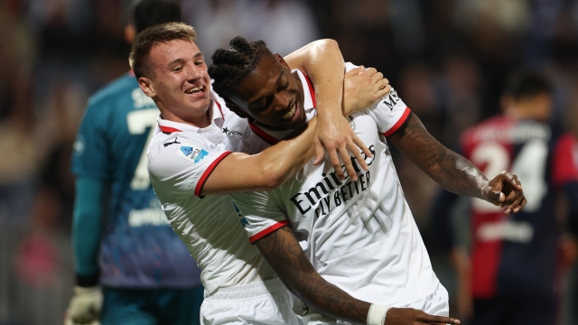 CAGLIARI, ITALY - NOVEMBER 09:  Rafael Leao of AC Milan celebrates with Francesco Camarda after scoring the goal during the Serie A match between Cagliari and Milan at Sardegna Arena on November 09, 2024 in Cagliari, Italy. (Photo by Claudio Villa/AC Milan via Getty Images)