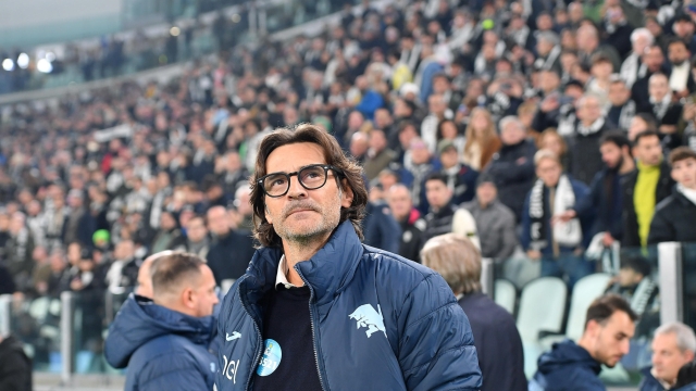 Torino coach Paolo Vanoli gesture during the italian Serie A soccer match Juventus FC vs Torino FC at the Allianz Stadium in Turin, Italy, 9 november 2024 ANSA/ALESSANDRO DI MARCO