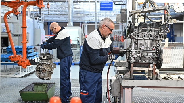 Inaugurazione del primo HUB di economia Circolare di Stellantis presso il comprensorio Mirafiori, 23 novembre 2023. (Pil, occupazione, auto, catena montaggio). ANSA/ALESSANDRO DI MARCO