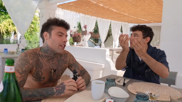 Fedez racconta tutto il rapporto con Clara e con Chiara Ferragni