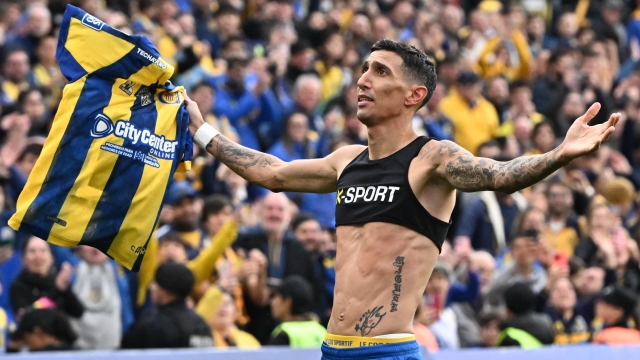 Ángel Di María of Rosario Central celebrate after scoring the first goal of his team during a match beetween Rosario Central and Godoy Cruz at Estadio Gigante de Arroyito on July 12, 2025 in Rosario, Argentina. (Photo by Luciano Bisbal/Getty Images)