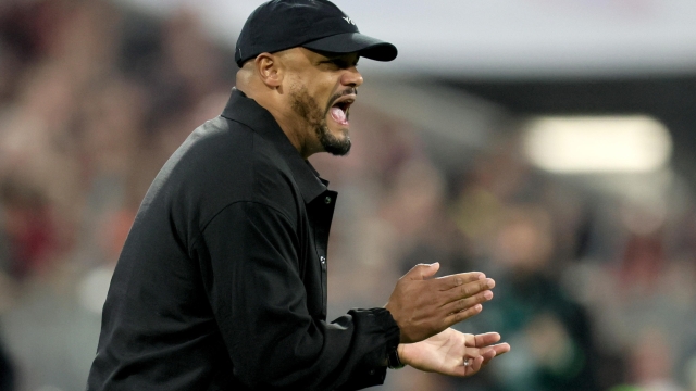 epa12497660 Munich head coach Vincent Kompany in action during the German Bundesliga match between FC Bayern Munich and Bayer 04 Leverkusen, in Munich, Germany, 01 November 2025.  EPA/RONALD WITTEK CONDITIONS - ATTENTION:  The DFL regulations prohibit any use of photographs as image sequences and/or quasi-video.