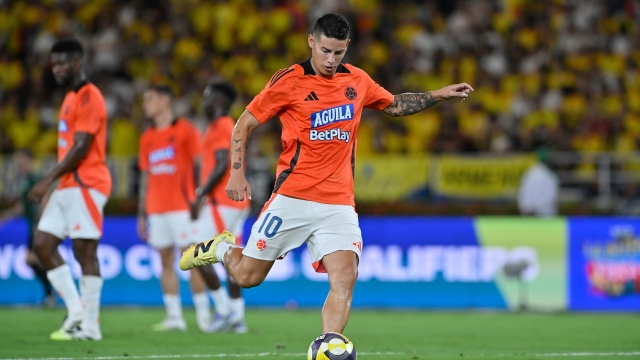  James Rodriguez of Colombia warms up prior to  the South American FIFA World Cup 2026 Qualifier match between Colombia and Bolivia at Roberto Melendez Metropolitan Stadium on September 04, 2025 in Barranquilla, Colombia. (Photo by Gabriel Aponte/Getty Images)